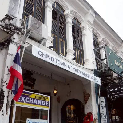 Chino Town at Yaowarat Phuket Отели рядом с достопримечательностью «Прогулочная улица Пхукета»