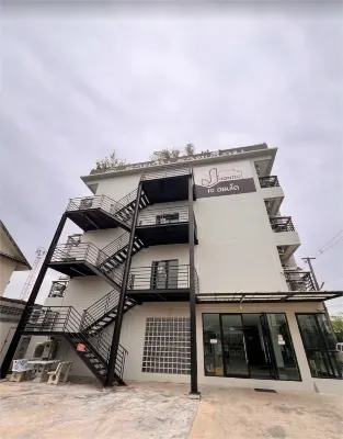 JHondo Apartment - parking
