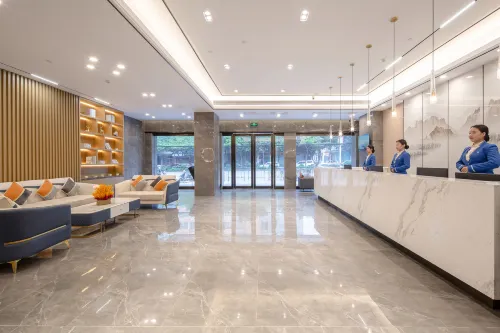 Unitour Hotel (Beihai Hepu High-speed Rail Station Passenger Transport Center) - Bintang 3