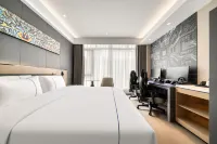 REMAX Remai E-Sports Hotel (Taizhou Modern World Yaoda Road) - parking