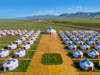 Grassland Pastoral Song Stars | Sunset Star River Homestay (Bayanbulak Scenic Spot) - parking