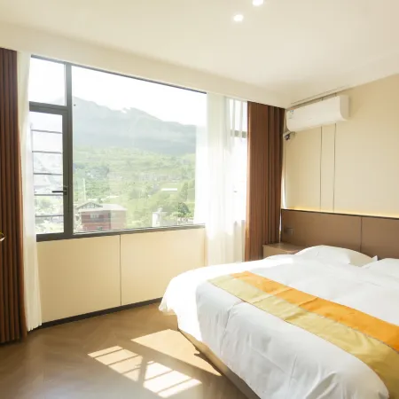 Sunshine Water Town Hotel (Wujiangyuan Hundred-Mile Gallery)