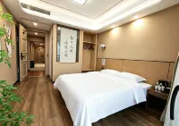 Haikou Lanxi She Pool Design Homestay (International Convention and Exhibition Center Holiday Beach) - parcheggio