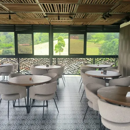 Hotel Catleya Royal Club