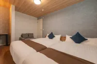 New/Luxury home/Free parking2/4BR/14 guests - فلل
