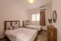 Modern 2BR with Pool Near El Gouna - 2 étoiles