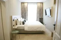Newly renovated Boutique Hotel Vier Jahreszeiten in the heart of Salzburg - parking