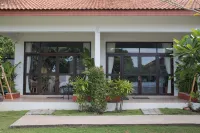 Tree Roots Retreat - Parkering