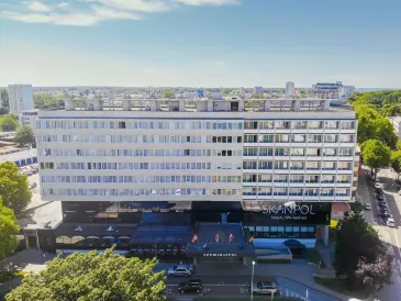 ホテル ニュー スカンポル