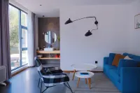He Su Resorts