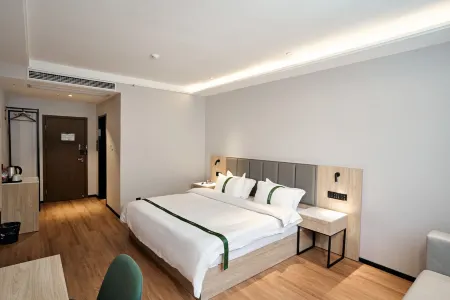 GreenTree Inn Express Hotel