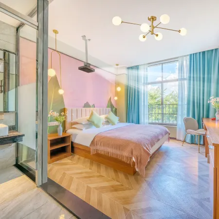 Manfeng Hotel (Zhanjiang Chikan Pedestrian Street Lingnan Normal University Branch)