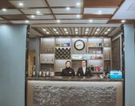 QUXIAN YUNYA THEME HOTEL