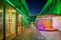 Pod Inn Hotel (Qingchunsong Square) Hotels in Sanya
