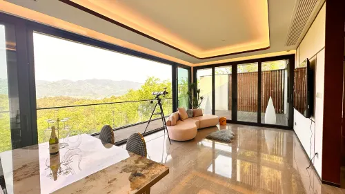 M Yunshu · Glass Box · Xinwending Private Mountain View · Holiday Homestay