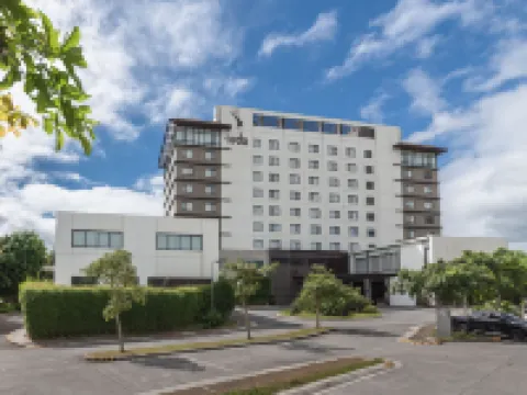 เซดา นูวาลี ลากูนา เนียร์ ตาไกไต โรงแรมในลากูนา