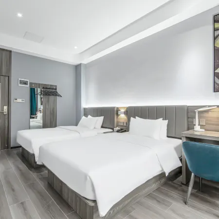 Home Inn UP Huayi Smart Travel Hotel (Garze Batang National Highway 318 Store)