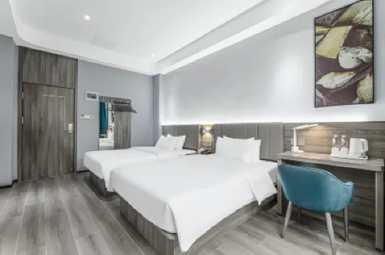 Home Inn UP Huayi Smart Travel Hotel (Garze Batang National Highway 318 Store)
