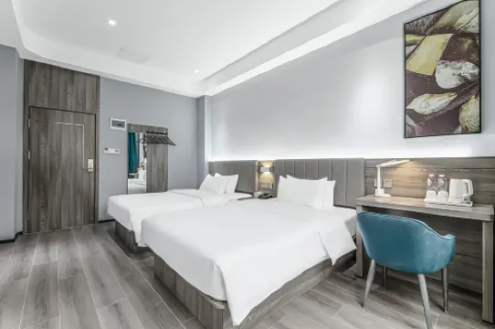 Home Inn UP Huayi Smart Travel Hotel (Garze Batang National Highway 318 Store)