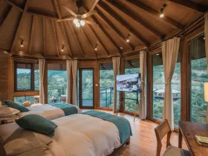 DIONYSUS BAY VILLAGE RESORT