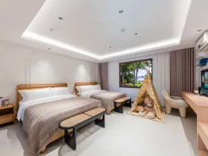 Gulangyu Baiwenxiong Hotel (Sanqiutian Wharf)
