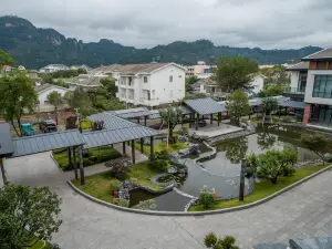 Wangfeng Gaden Hotel