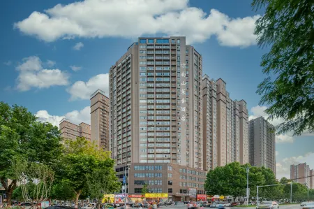 Nanyang Nanshan Yushe Hotel (Municipal Government Wanyuecheng Branch) Отели в г. Наньян