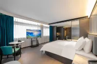 Pujing Waiting Hotel (Shanghai People'S Square Xinzha Road Subway Station)