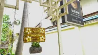 RoomQuest Amphawa Floating Market Hotels near Wat Bang Khae Klang