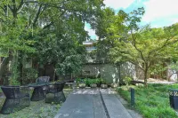 Wuzhen Courtyard Homestay