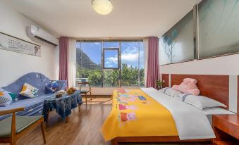 Peach Blossom Bay Resort (Guilin Ludiyan Scenic Area)