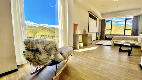 Kangding Muya Xiangxue Hotel