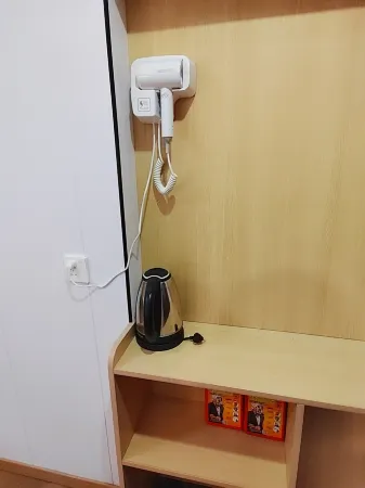 Oyo New Galaxy Hotel