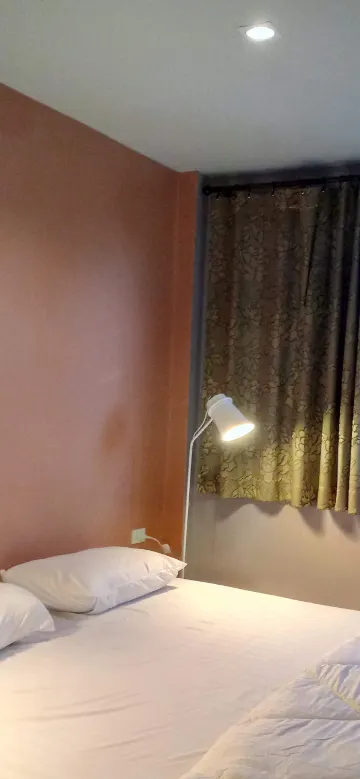 ห้องพักสำหรับสามท่านพร้อมวิวสวน