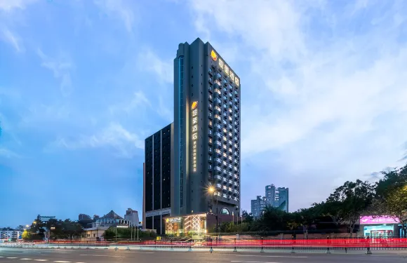 上海徐家匯八萬人體育場趣慄酒店