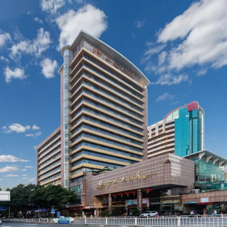 Golden City Hotel
