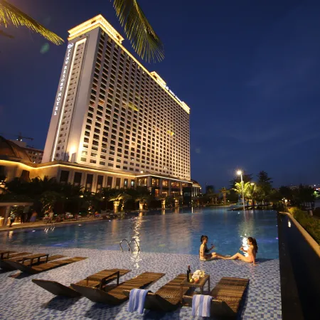 XIHU RESORT HOTEL Отели рядом с достопримечательностью «Пляж Индепенденс»