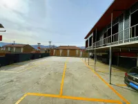 VIP Hotel - parking