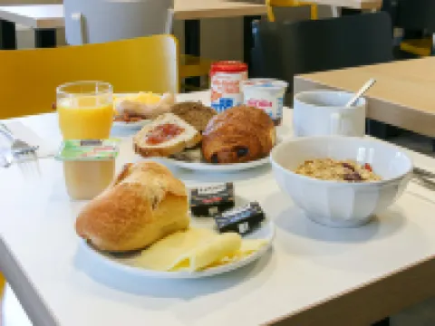 弗雷瑞斯羅克布倫河畔阿根斯住宿加早餐飯店 阿爾讓河畔羅克布呂訥住宿飯店