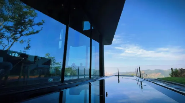 Half Hidden - Peachland Mountain Boutique Resort & Spa Hotels in der Nähe von Tiantaishan Loquat Ecological Park