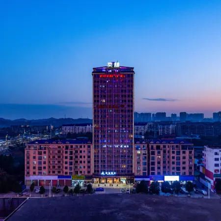 Morning Hotel (Yongzhou Lengshuitan)