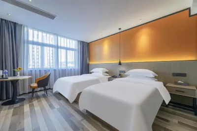 Roz Art Hotel (Ningbo Lianfeng Square Railway Station) Отели рядом с достопримечательностью «Бэй Юнь Чжун»