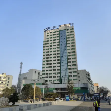 Xinyang Huaye Yard Hotel (Xinyang Railway Station Tianrun Plaza)