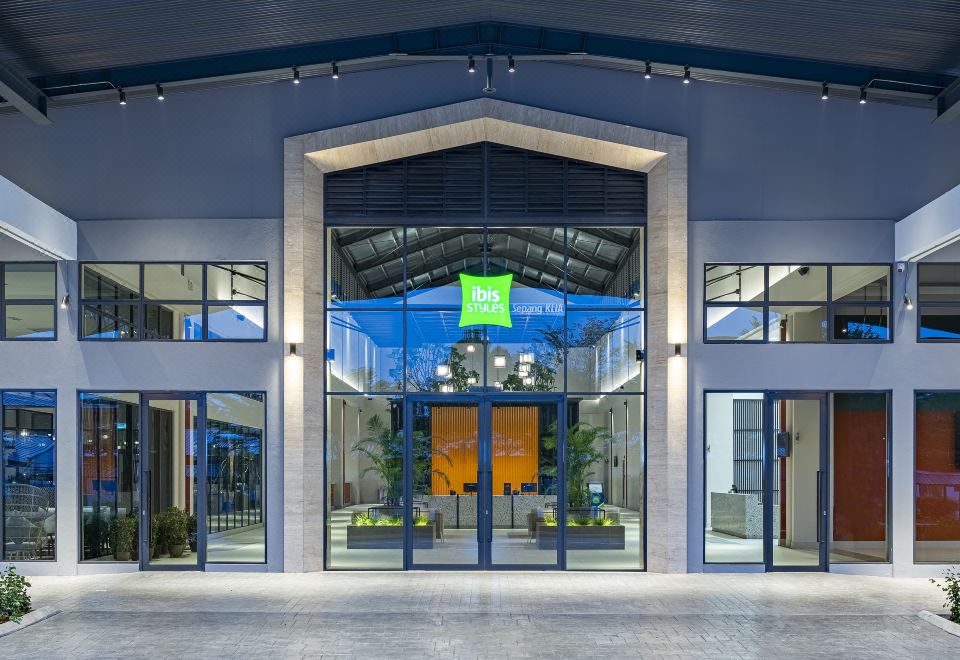 이비스 스타일 세팡 클리아의 로비