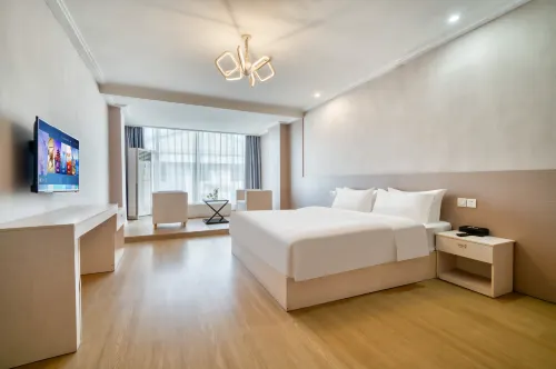 TOWO Hotel (Shangrao Shuinan Cultural Street Walking Street Center Square Branch)