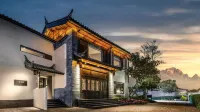 覽隅LANYU雪山觀景·度假飯店（麗江古城南門木府店） 麗江梵谷星空藝術館附近的飯店