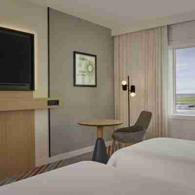 Sheraton Amsterdam Airport Hotel and Conference Center Rooms