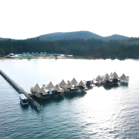 Kiki Beach Island Resort