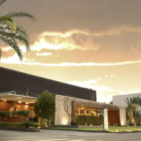 H Villa Inn