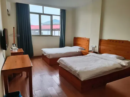 Yilin Hotel Отели в г. Суйчуань